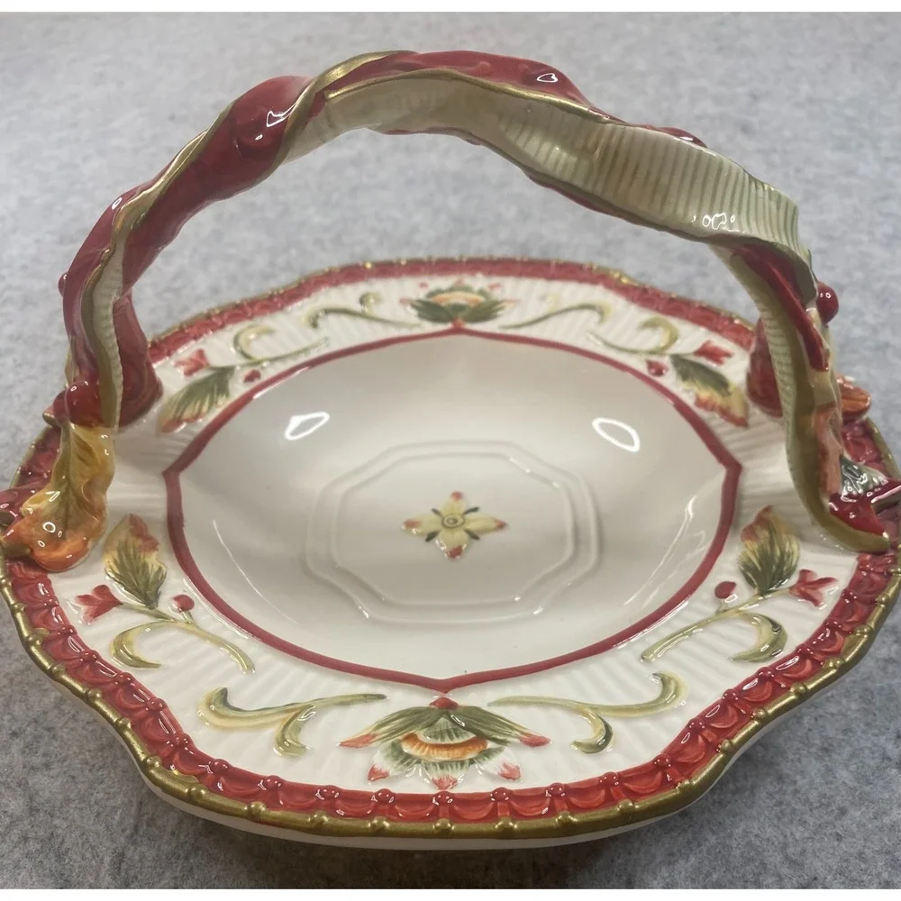 Fitz and Floyd Woodland Holiday Ceramic‎ Basket Ribbon Design Handle 9
